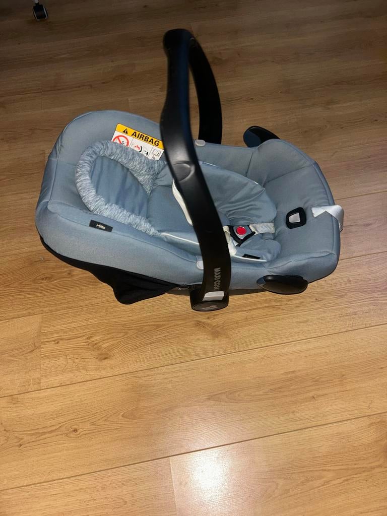 Maxi cosi pebble 360 essential grey, Ophalen, Autogordel of Isofix, Zo goed als nieuw, 0 t/m 13 kg