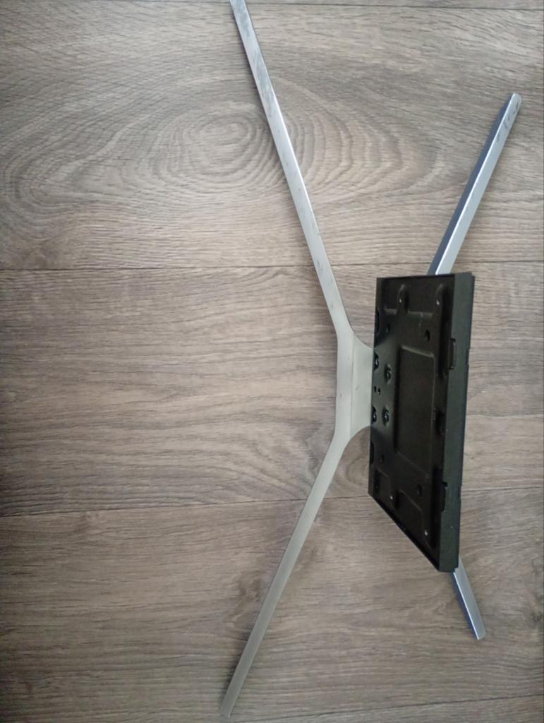Samsung tv  UE49KU6400 SCHERM DEFECT MET MUURBEUGEL, Ophalen of Verzenden