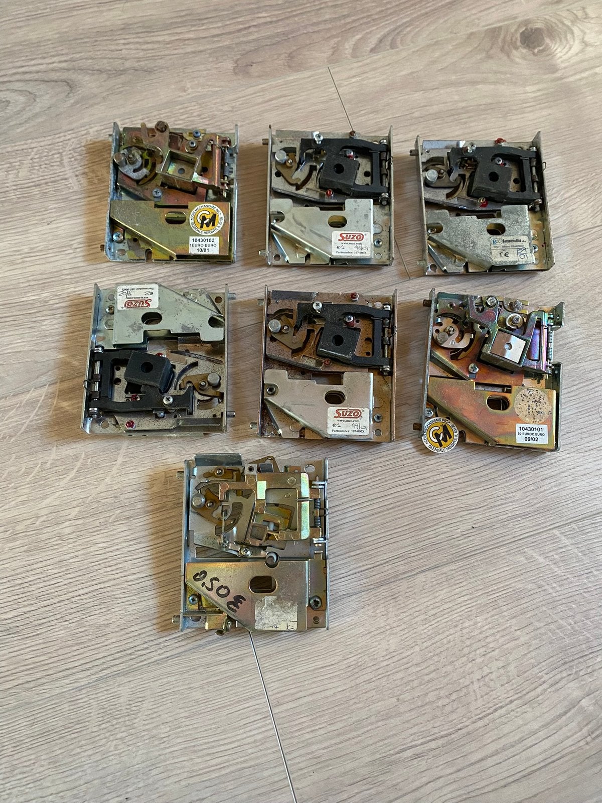 Diverse muntproevers voor automaten totaal 7 stuks, Ophalen of Verzenden, Gebruikt, Onderdeel of Defecte kast