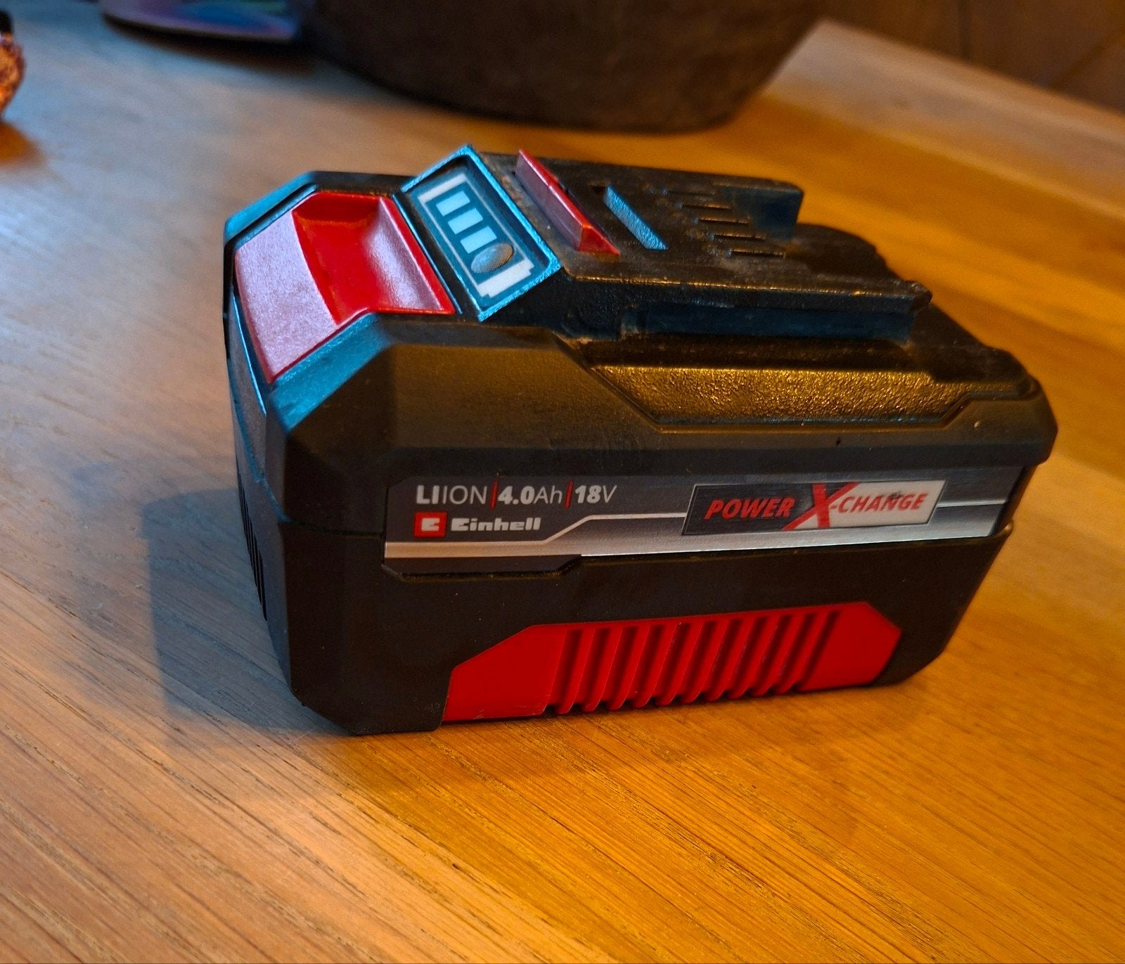 2 x accu einhell 4 ah, Ophalen of Verzenden