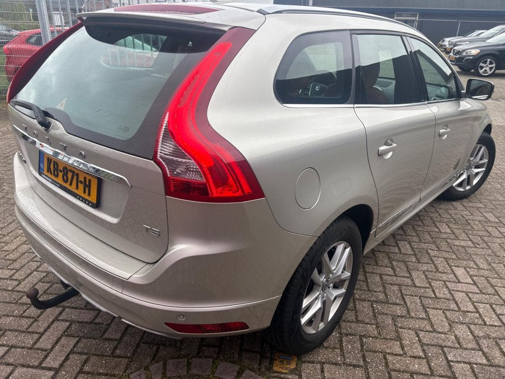 Volvo XC60 2.0 T5 FWD Summum | Memoryseats | Inscription Led, Auto's, 15 km/l, Gebruikt, Euro 6, 4 cilinders