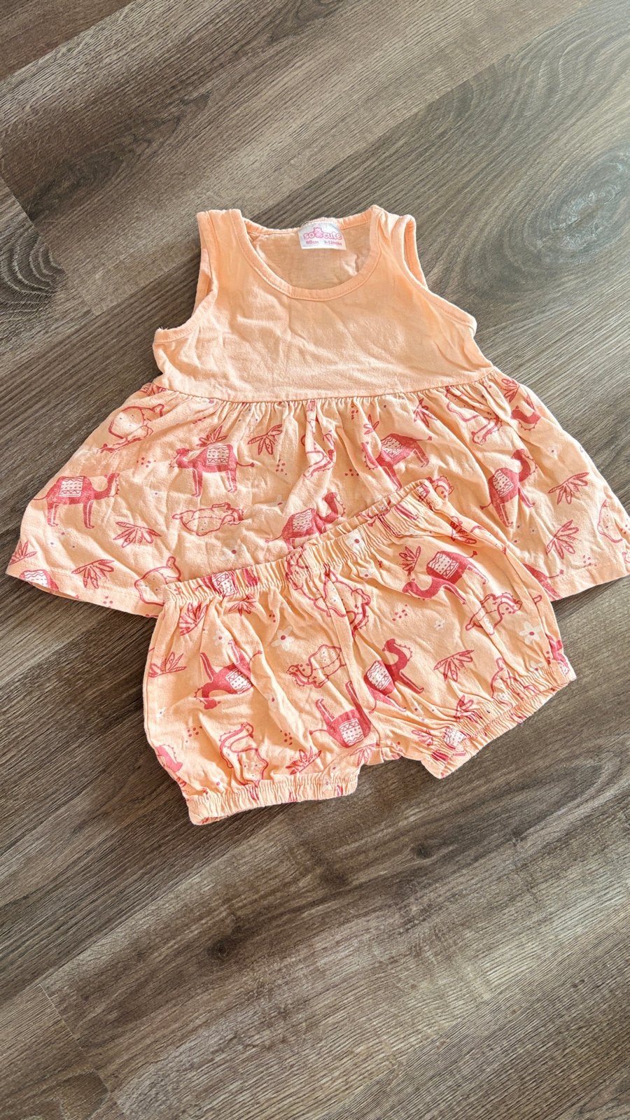 Schattig zomerjurkje met broekje - Roze met kamelenprint, Ophalen of Verzenden, Gebruikt, Meisje