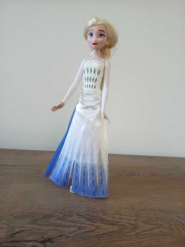 Elsa & Anna frozen poppen, Ophalen of Verzenden, Zo goed als nieuw, Barbie