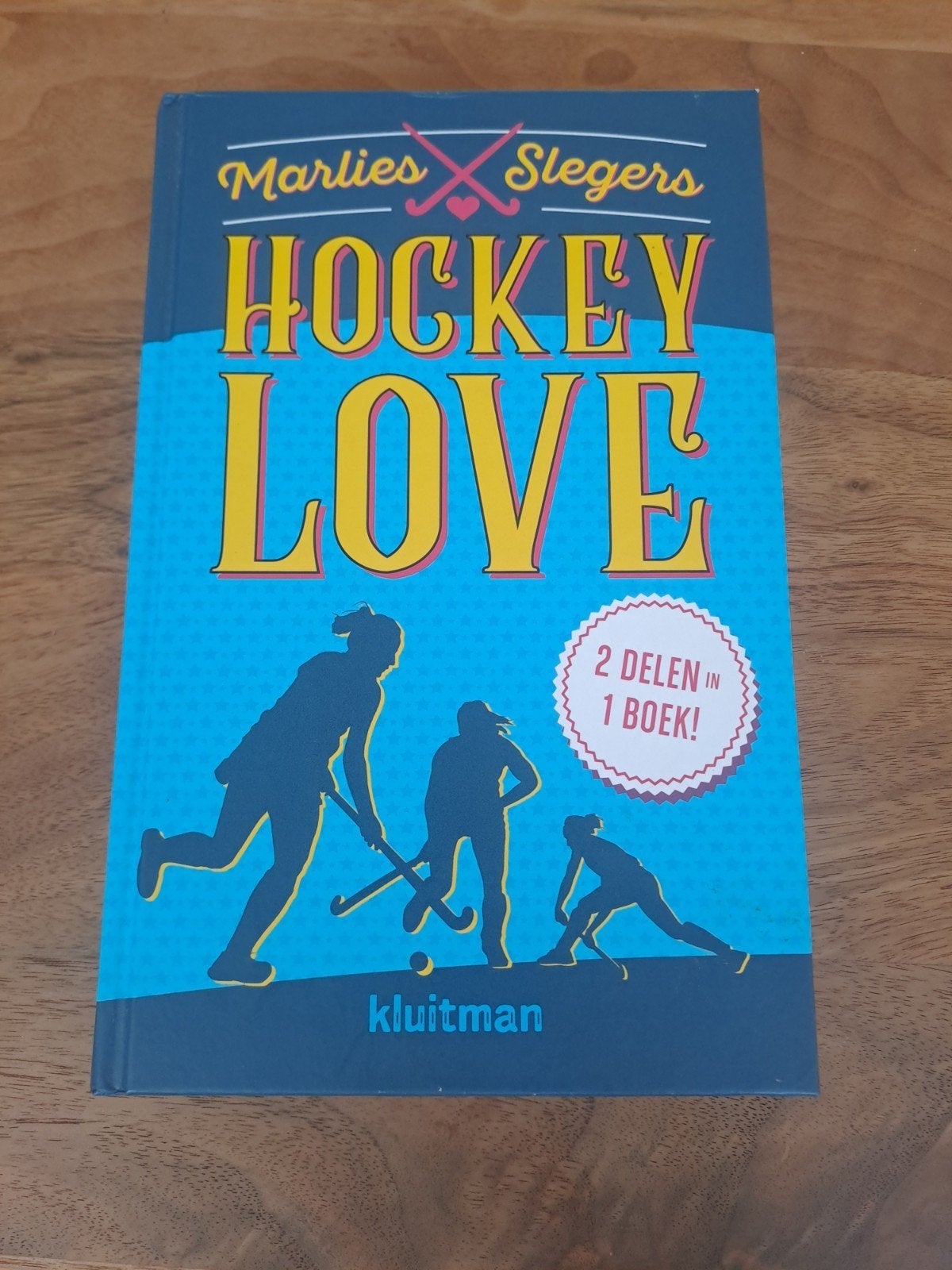Marlies Slegers - Hockeylove en toptalent gezocht - 2 in 1, Ophalen of Verzenden, Zo goed als nieuw, Fictie, Marlies Slegers