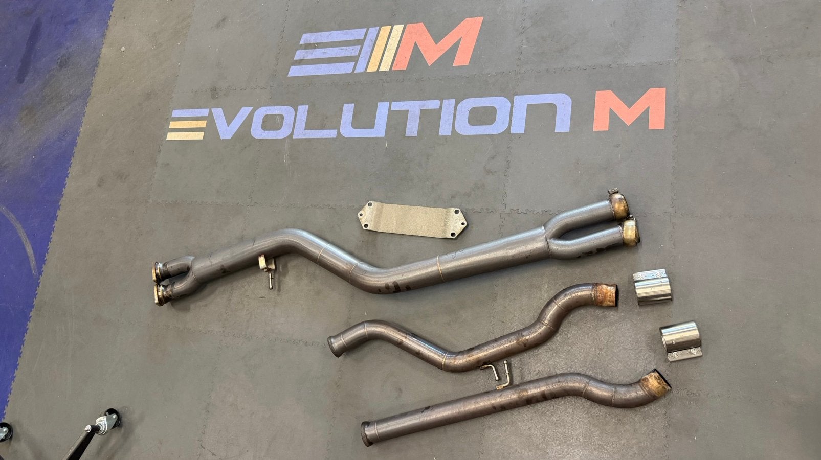EvolutionM Single Midpipe BMW M3 M4 F80 F82, Ophalen, Nieuw, BMW