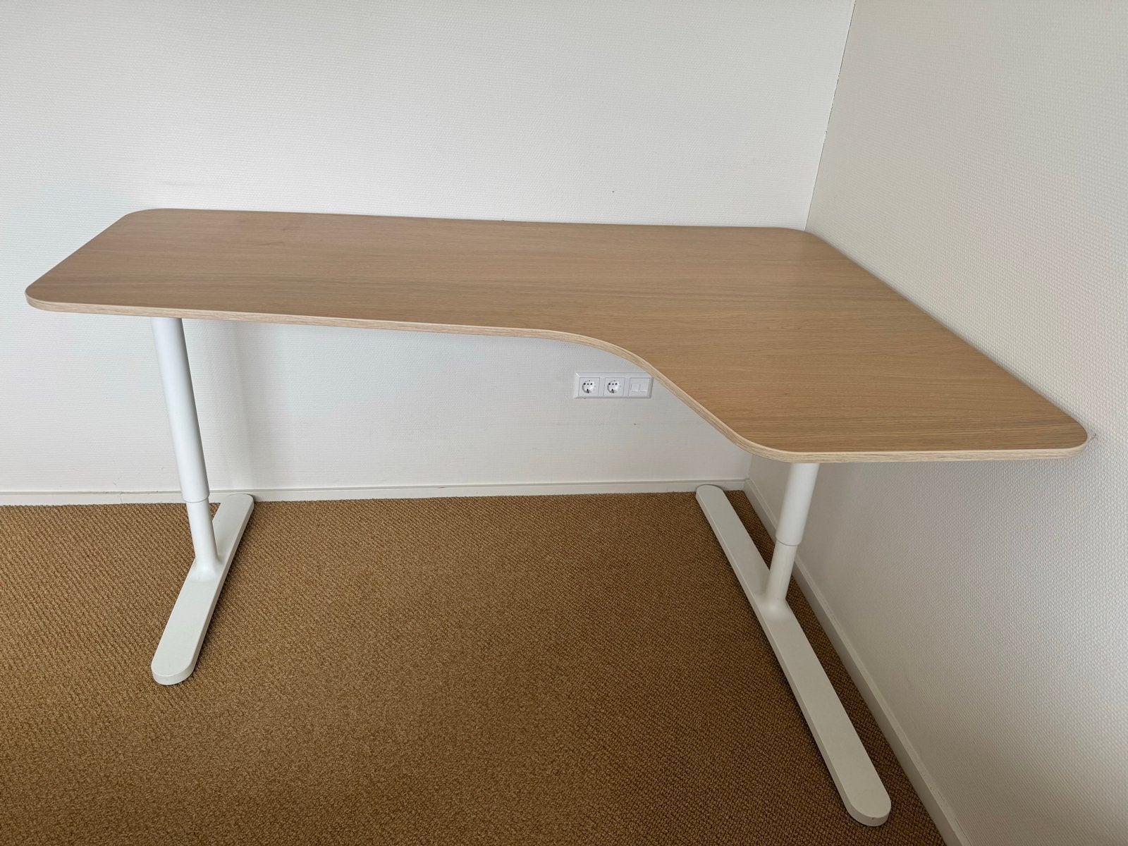 IKEA Bekant Hoekbureau Rechts - Licht Hout & Wit Onderstel, Huis en Inrichting, Bureaus, Ophalen, 160 cm, Gebruikt, Spaanplaat of MDF