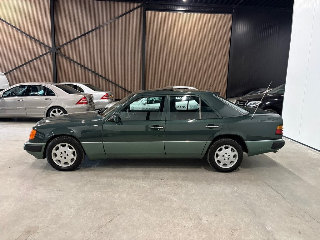 Mercedes-Benz 300D Turbo Automaat W124 Turbodiesel, Auto's, Mercedes-Benz, Automaat, Gebruikt, 2996 cc, Diesel
