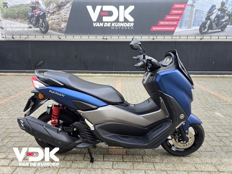 YAMAHA NMAX 125 (bj 2023) 6.889 km, Motoren, Scooter, Bedrijf, Onbekend, 125 cc