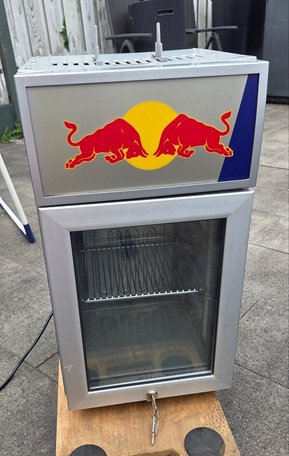 Redbull ijskastje, 200 liter of meer, Ophalen, Zonder vriesvak, 160 cm of meer
