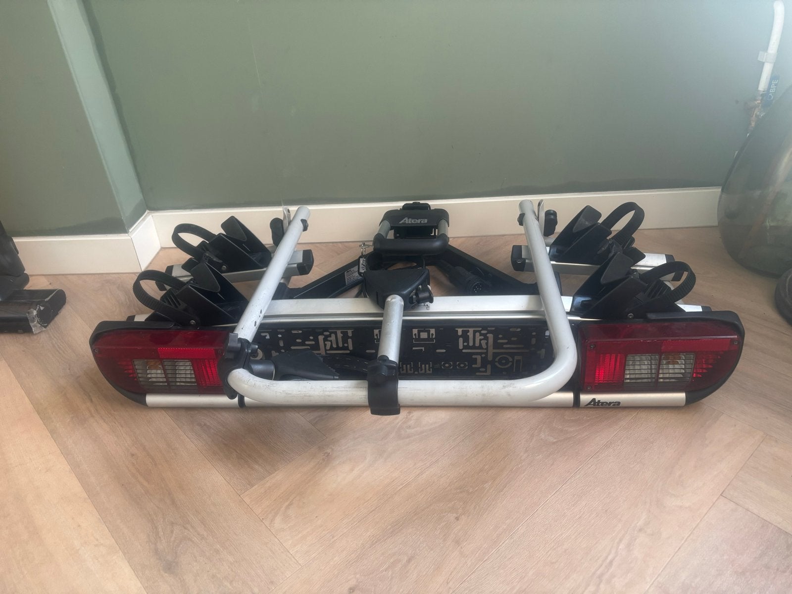 Atera SSP 2/3 fietsendrager voor 2 e-bikes tot 60 kg, Auto diversen, Fietsendragers, Ophalen, Elektrische fiets, Zo goed als nieuw
