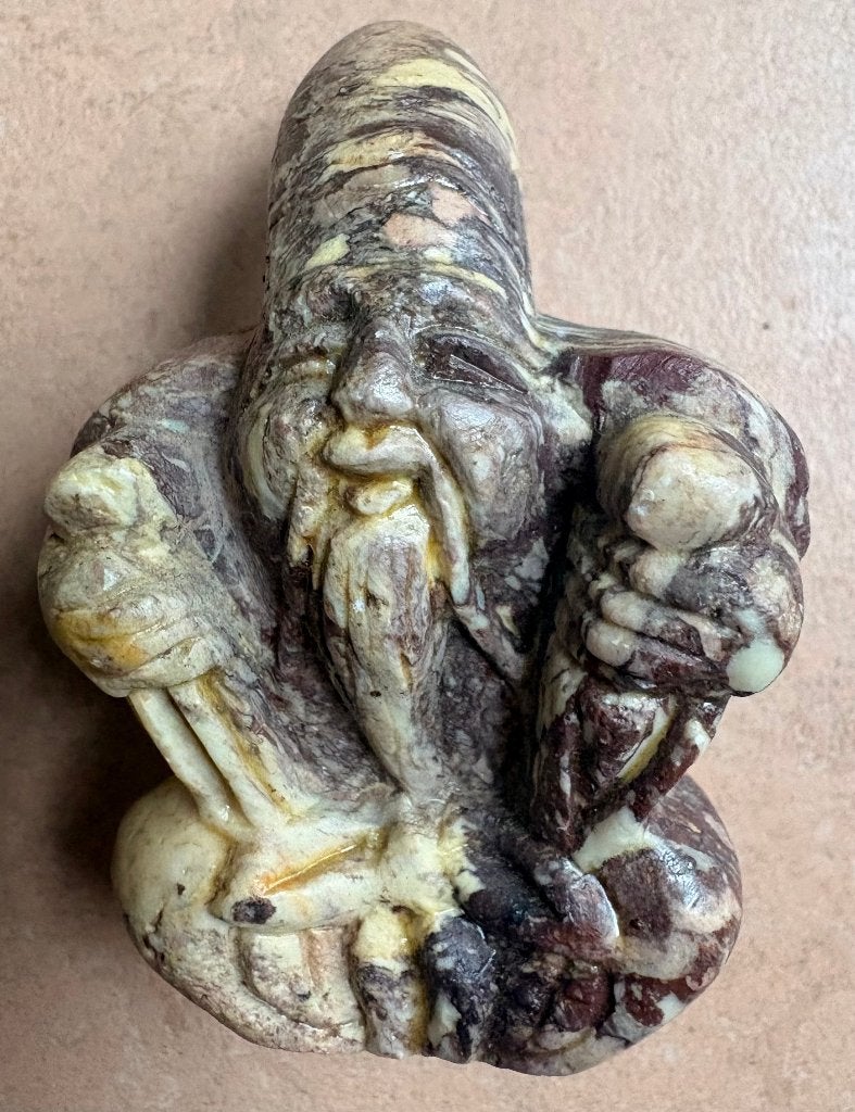 Bijzonder stenen beeldje (de Japanse geluksgod Ebisu?), Steen/keramiek, 6 cm, Ophalen of Verzenden, Japan