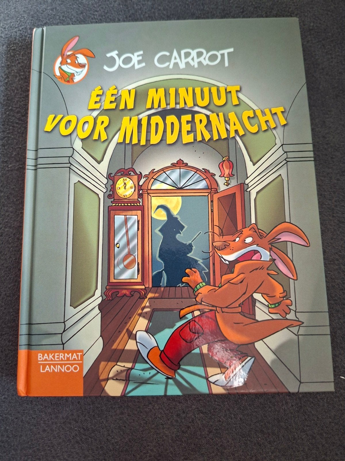 Joe Carrot: Eén Minuut Voor Middernacht - Kinderboek, Ophalen of Verzenden, Zo goed als nieuw, Joe Carrot, Fictie