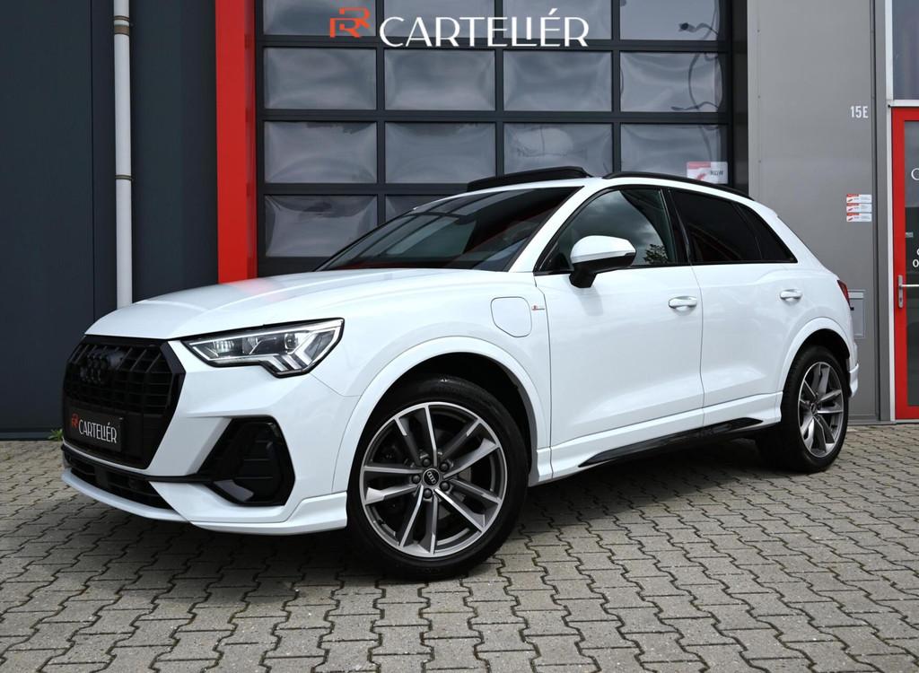 Audi Q3 45 TFSI e 3x S-Line 245PK | Pano | Trekhaak | Alcant, Auto's, Audi, Bedrijf, Te koop, Q3, ABS, Achteruitrijcamera, Adaptive Cruise Control
