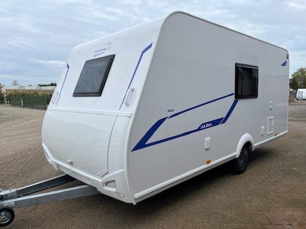 Caravelair Alba Family 466 Nieuw 2026 Gratis Airco, Caravans en Kamperen, Caravans, Dwarsbed, Bedrijf, 4 tot 5 meter, Caravelair