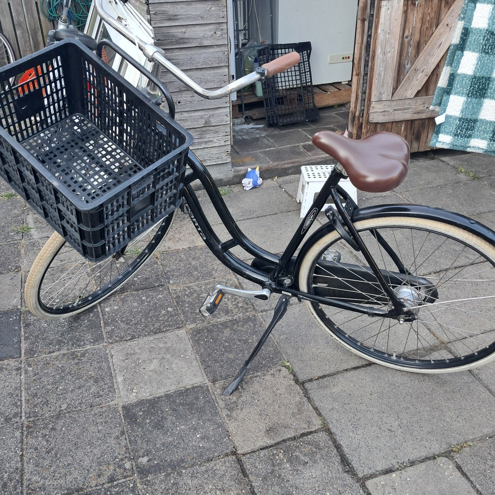 Sparta damesfiets met mand - Zo goed als nieuw, Fietsen en Brommers, Fietsen | Dames | Damesfietsen, Ophalen, Terugtraprem, Sparta