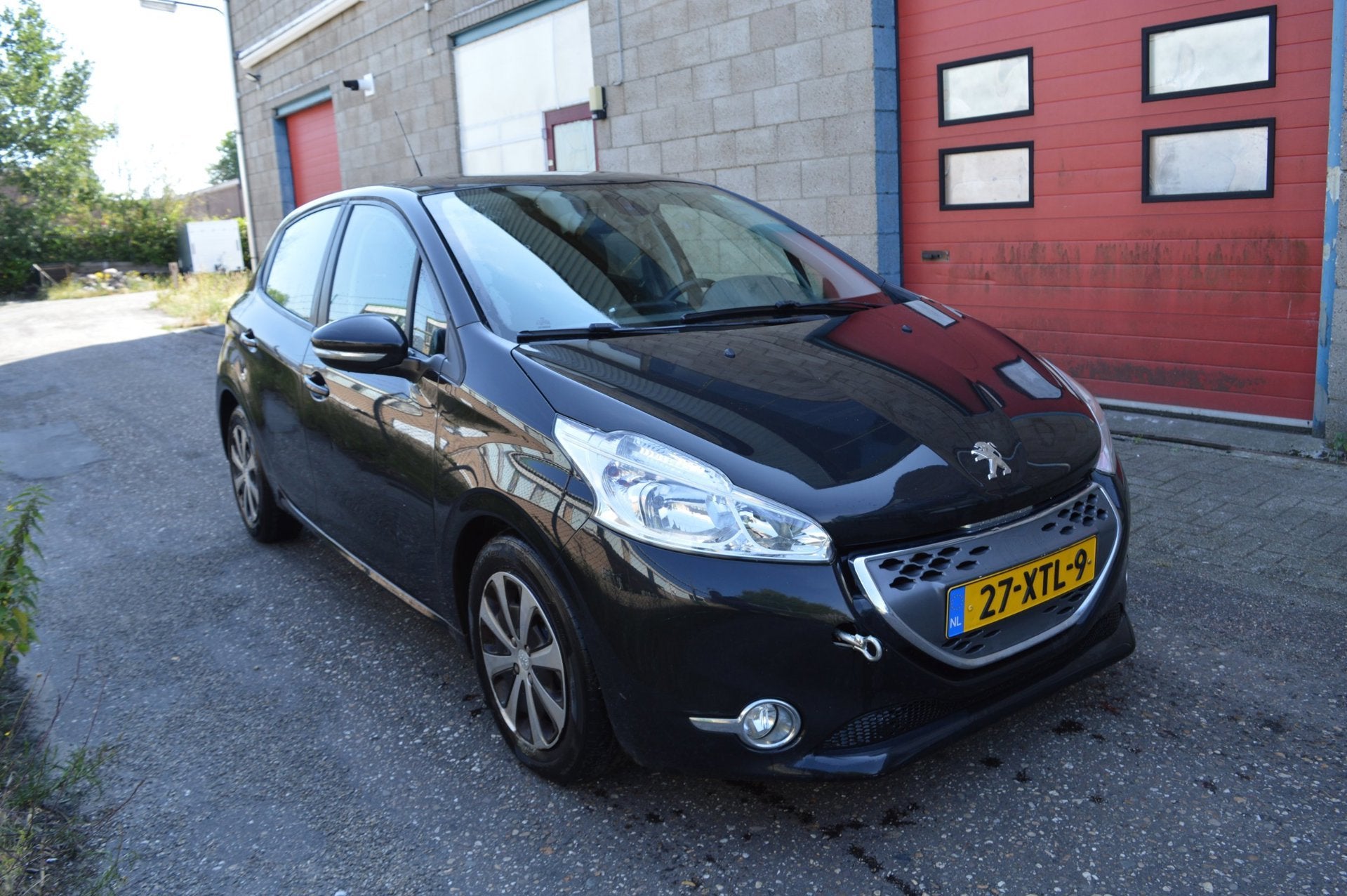 Peugeot 208 1.4 e-HDi Active bj 12 automaat auto start niet, Auto's, Euro 5, Stof, 4 cilinders, 96 €/maand
