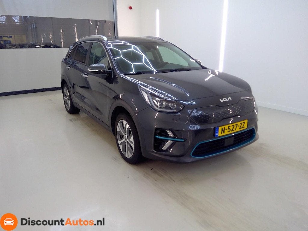 Kia E-Niro ExecutiveLine 64 kWh 100% SOH, Gebruikt, 1712 kg, 174 min, Adaptive Cruise Control