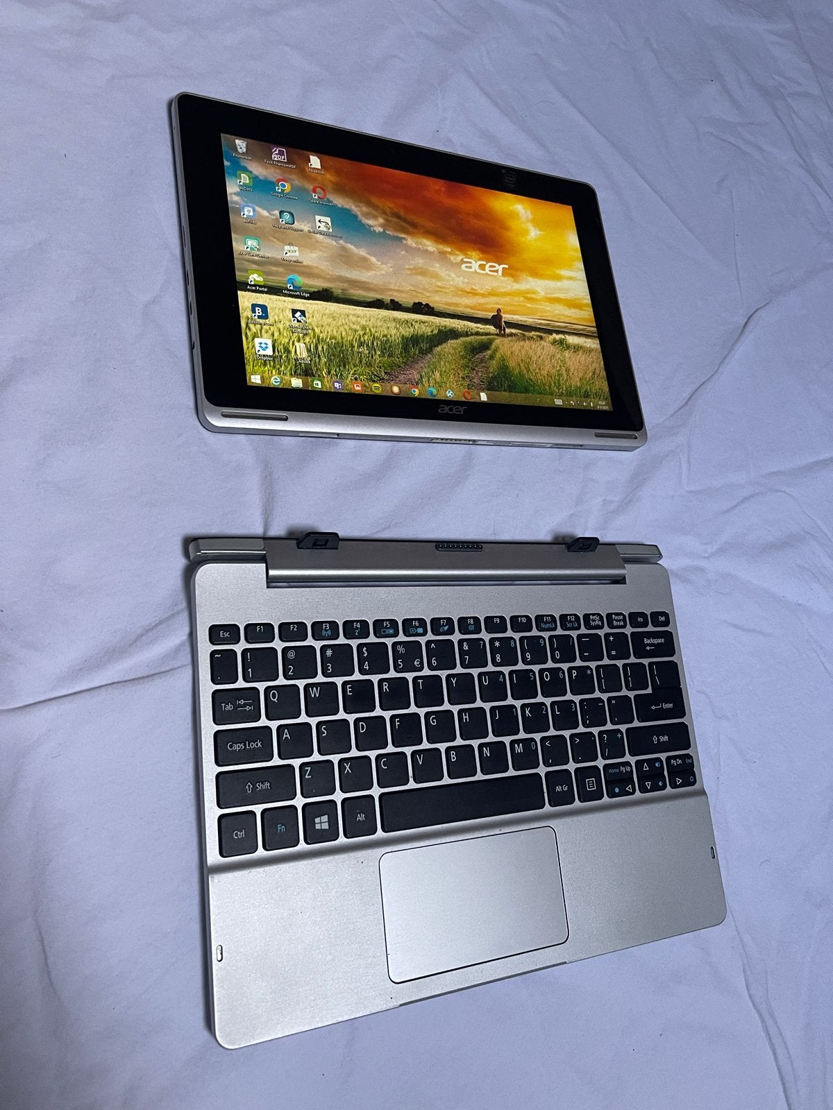 Acer Tablet met toetsenbord en oplader, 10 inch, 32 GB, Ophalen of Verzenden, Wi-Fi
