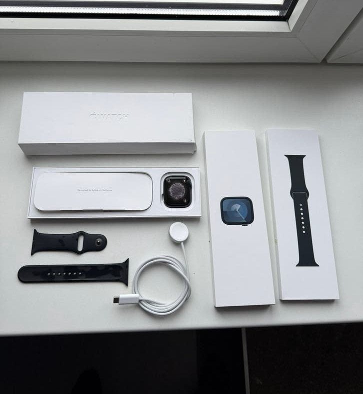 Apple Watch Series 9 Midnight - 45mm | SB M/L GPS, Sieraden, Tassen en Uiterlijk, Zwart, IOS, Ophalen of Verzenden, Zo goed als nieuw