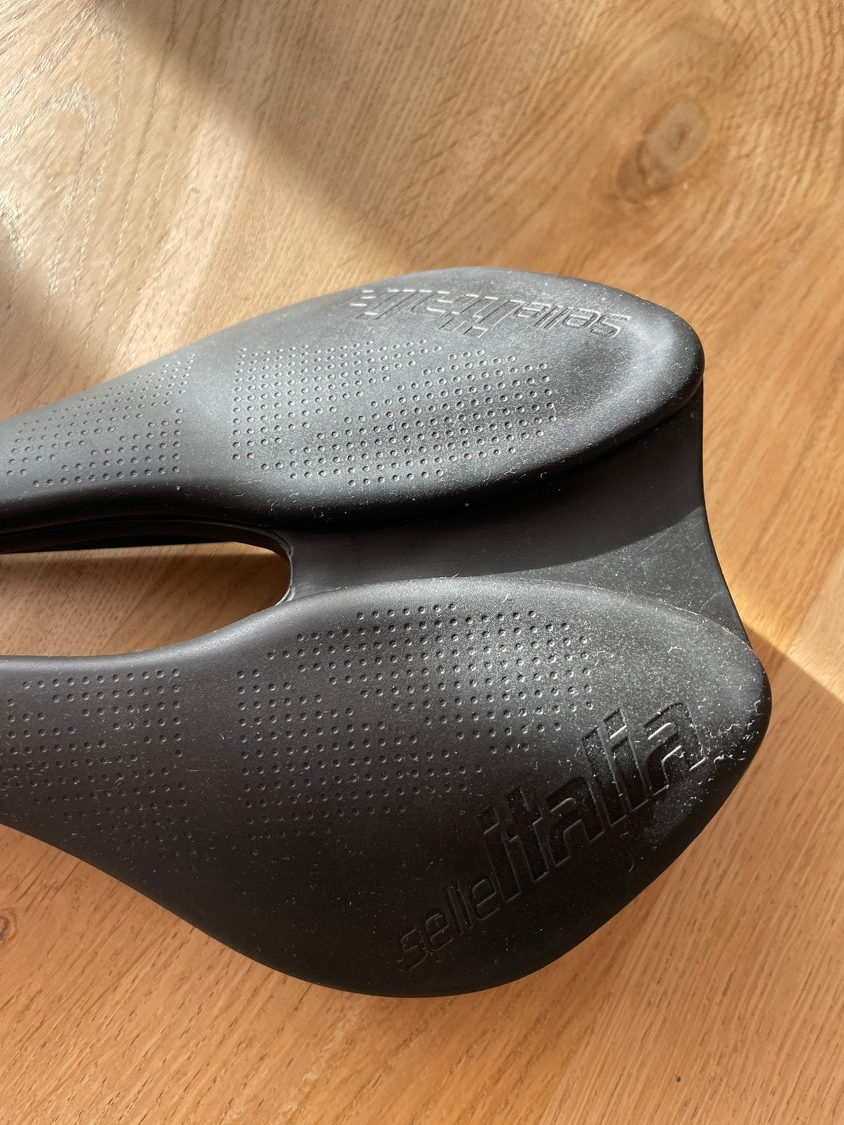 Foto 3 van Fietszadel: Selle Italia X Superfly Fec Alloy
