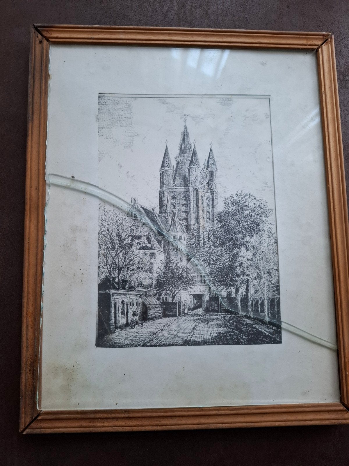 Oude ets van een kerk in een stadsgezicht, Antiek en Kunst, Ophalen, Ingelijst, Ets, Stadsgezicht