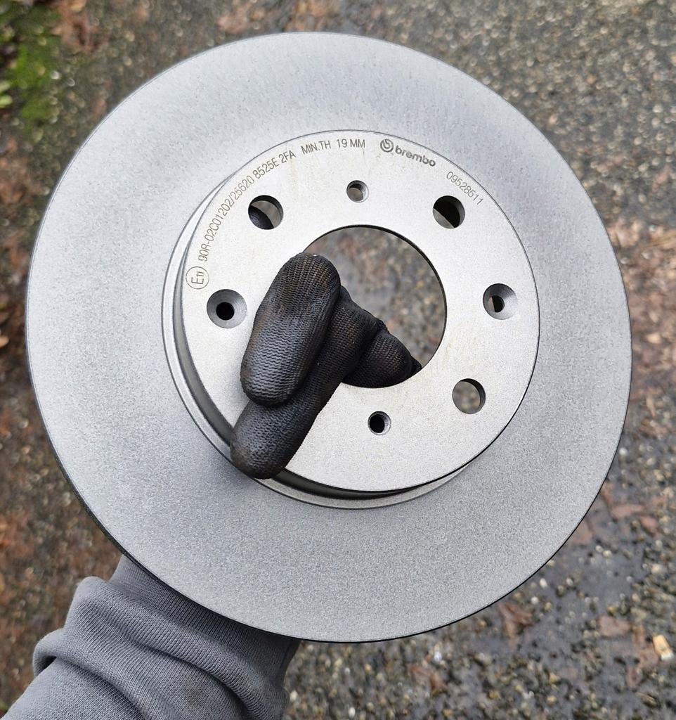 2x Brembo brake discs Honda Civic EJ9, Auto-onderdelen, Ophalen of Verzenden, Nieuw, Honda