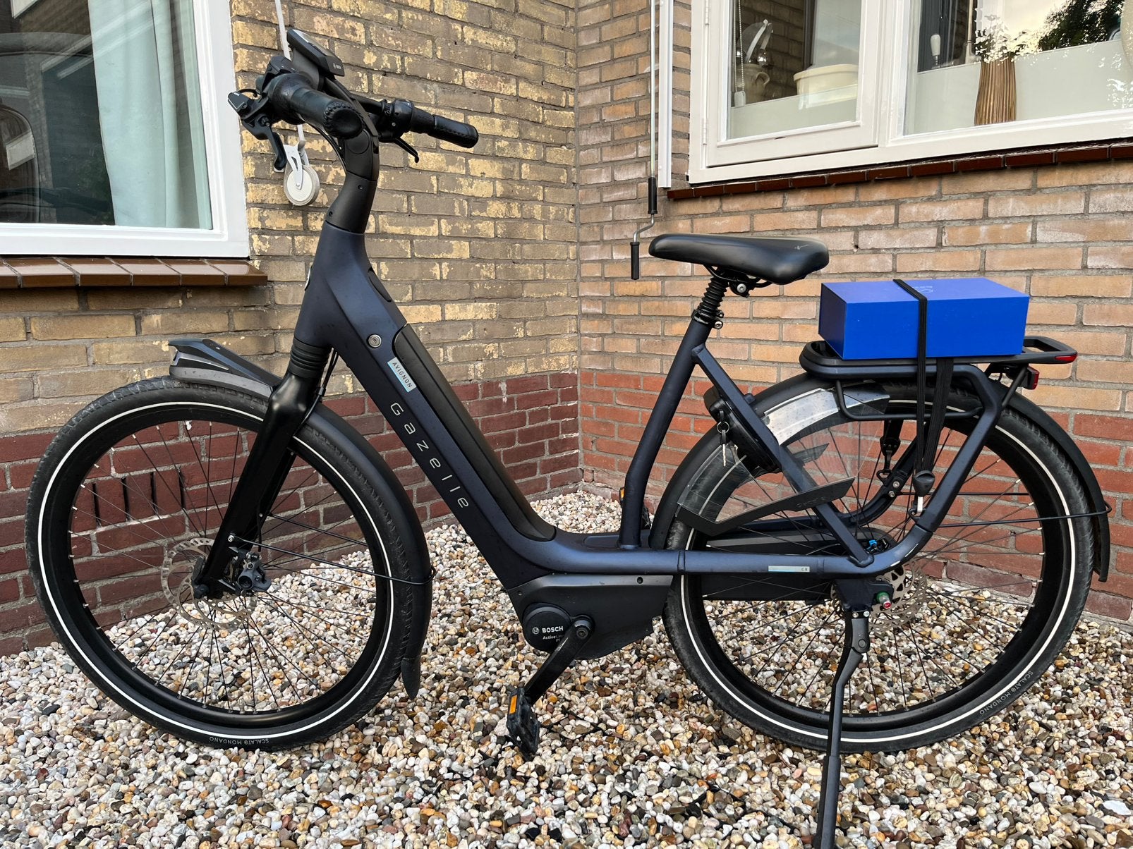 Zeer nette Gazelle Avignon C8 elektrische damesfiets 57cm, Ophalen of Verzenden, Zo goed als nieuw, 50 km per accu of meer, 55 tot 59 cm
