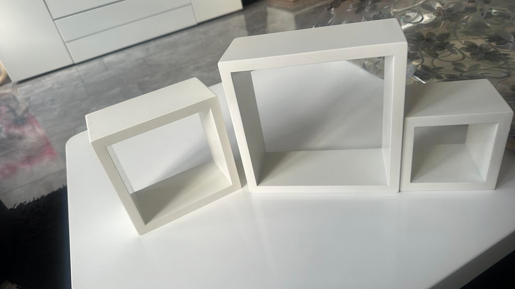 Set van 3 witte kubus wandplanken, Ophalen of Verzenden, Zo goed als nieuw