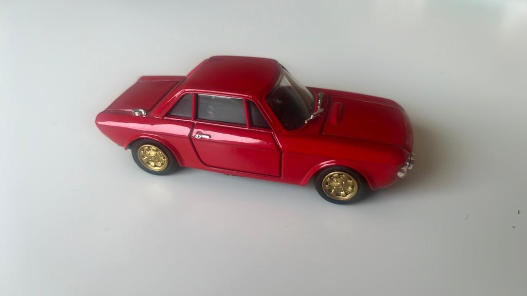 Rode Lancia Fulvia Coupé modelauto, Ophalen of Verzenden, Zo goed als nieuw, Auto, Overige merken