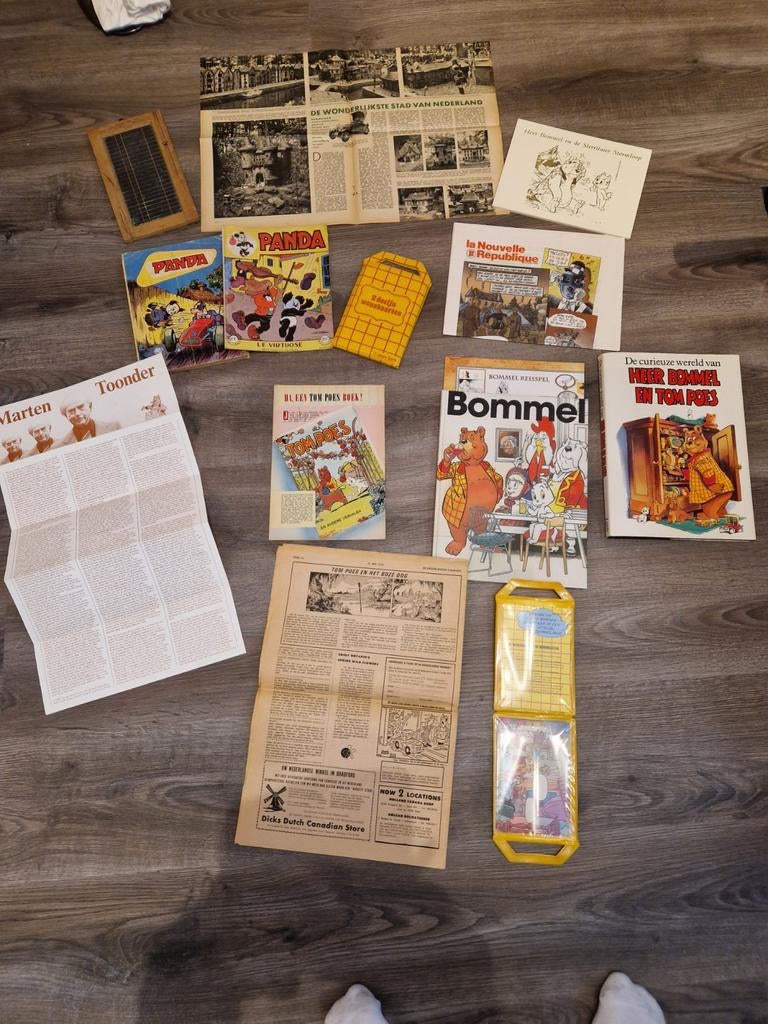 collectie marten toonder artikelen tom poes bommel enz, Boeken, Eén stripboek, Ophalen of Verzenden, Gelezen