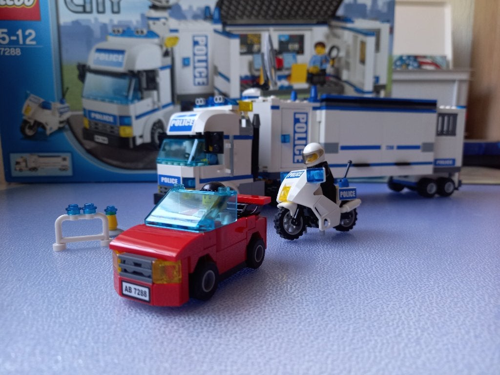 Lego 7288 POLITIETRUCK, MOBILE CENTRALE, Ophalen of Verzenden, Zo goed als nieuw, Bus of Vrachtwagen