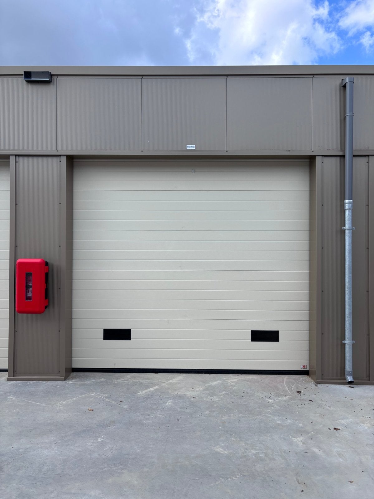 Opslagruimte / garagebox te huur, Bedrijfsruimte