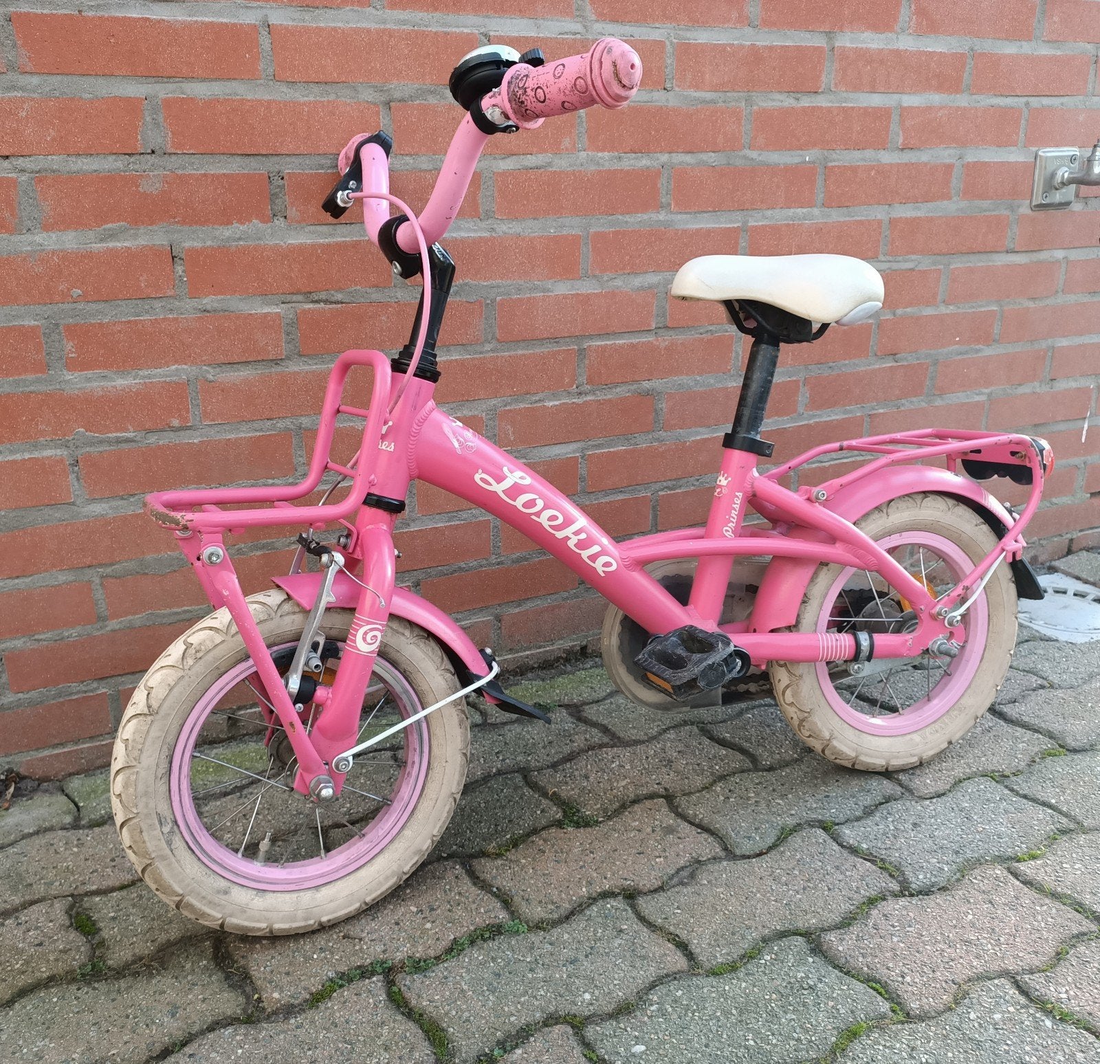 Roze Loekie Princess Kinderfiets 12 inch met zijwieltjes, Fietsen en Brommers, Ophalen, Zijwieltjes, Gebruikt, Velgrem