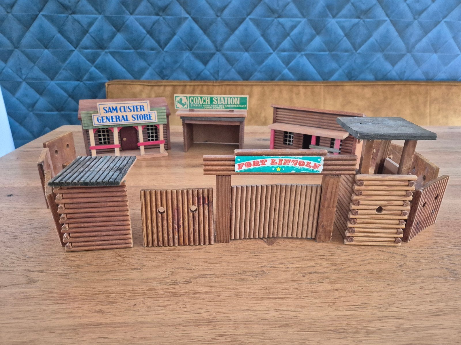 Vintage houten Wild West fort / dorpje, Verzenden, Gebruikt