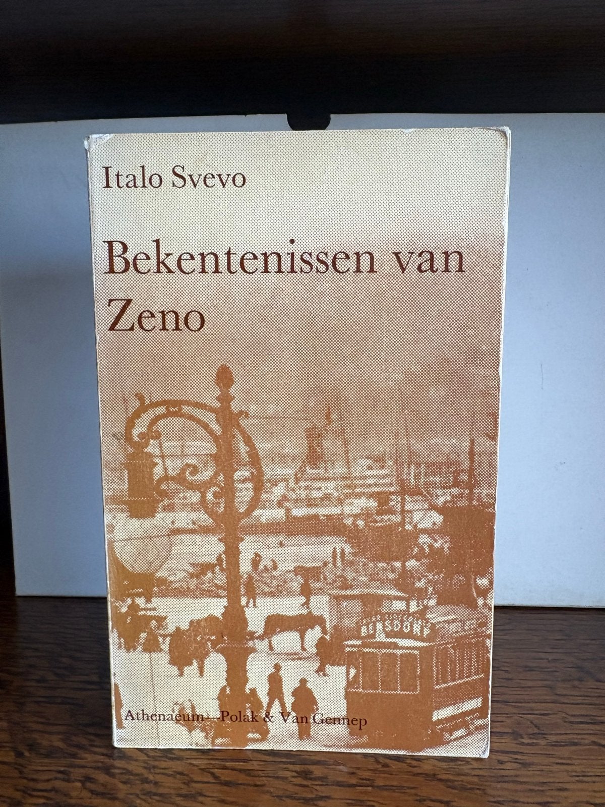 Bekentenissen van Zeno - Italo Svevo (Athenaeum), Ophalen of Verzenden, Gelezen, Europa overig