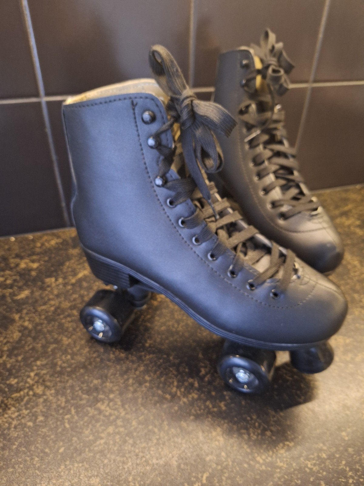 Roces rolschaatsen/skates zwart mt 40, Roces, Overige typen, Nieuw, Ophalen of Verzenden