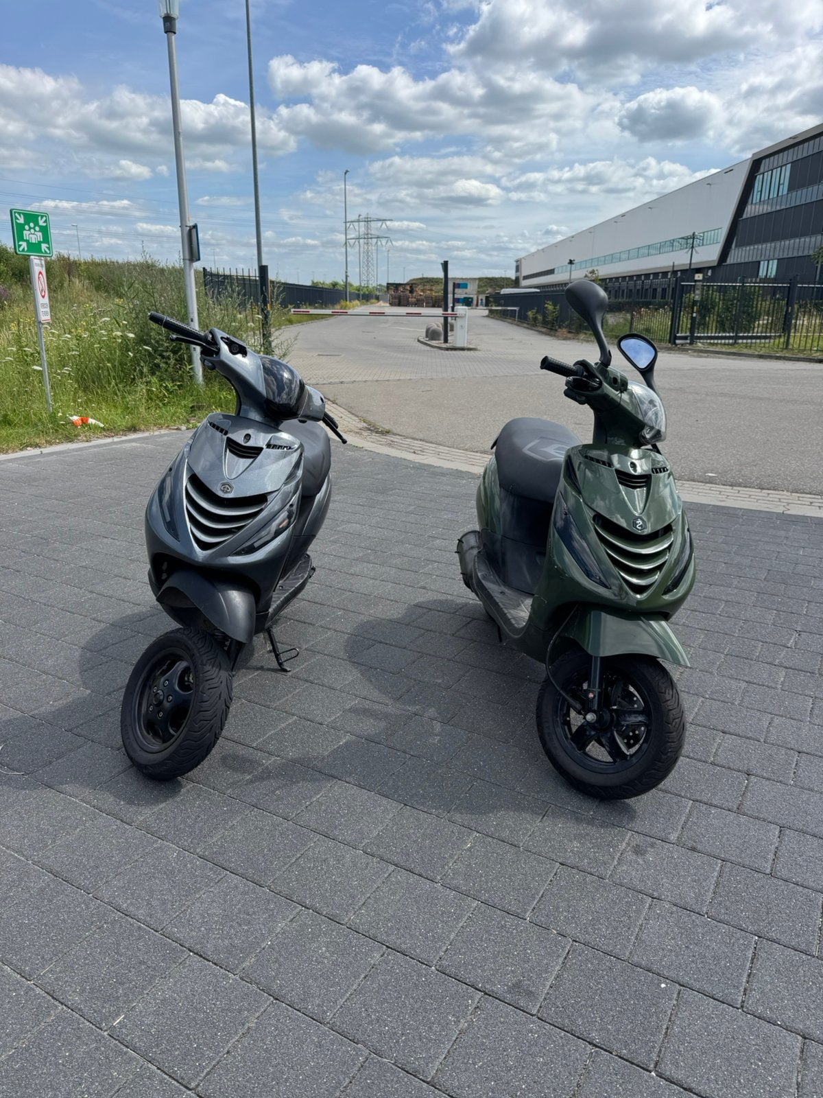 Piaggio zip 125cc lc brom, Ophalen, Zo goed als nieuw, Benzine, Zip
