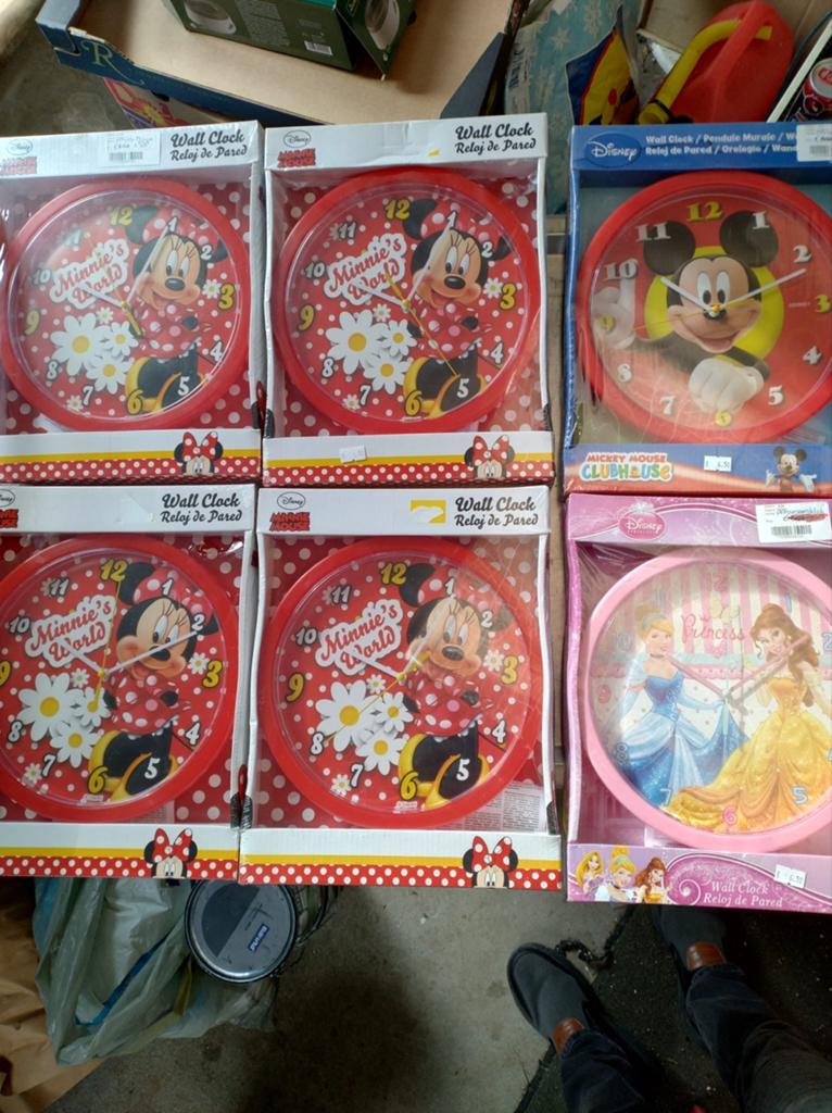 Disney Wandklokken: Mickey, Minnie & Prinsessen, Diversen, Rommelmarktspullen, Nieuw, Ophalen of Verzenden