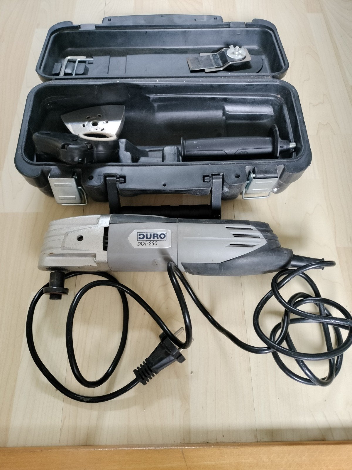 Duro Multitool/fijnzaag met accessoires en koffer, Ophalen of Verzenden, Gebruikt