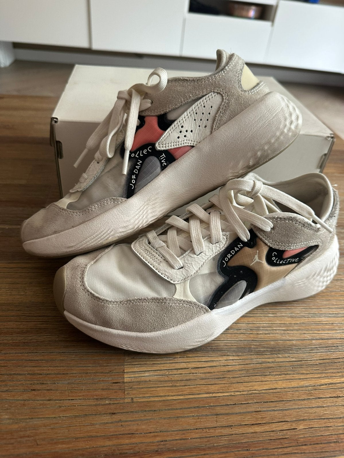 Wmns Jordan Delta 3Low maat 39, Kleding | Dames, Wit, Ophalen of Verzenden, Sneakers of Gympen, Zo goed als nieuw