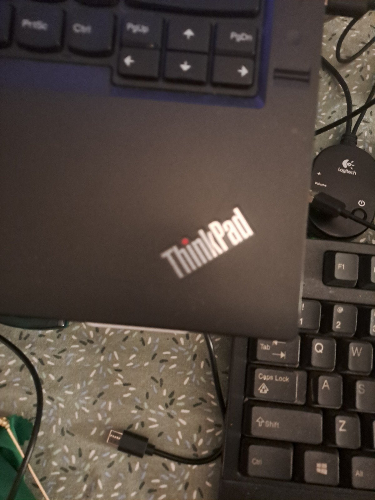Lenovo ThinkPad Laptop met extra scherm en accessoires, Gebruikt, 2 tot 3 Ghz, 119 GB, 8 GB