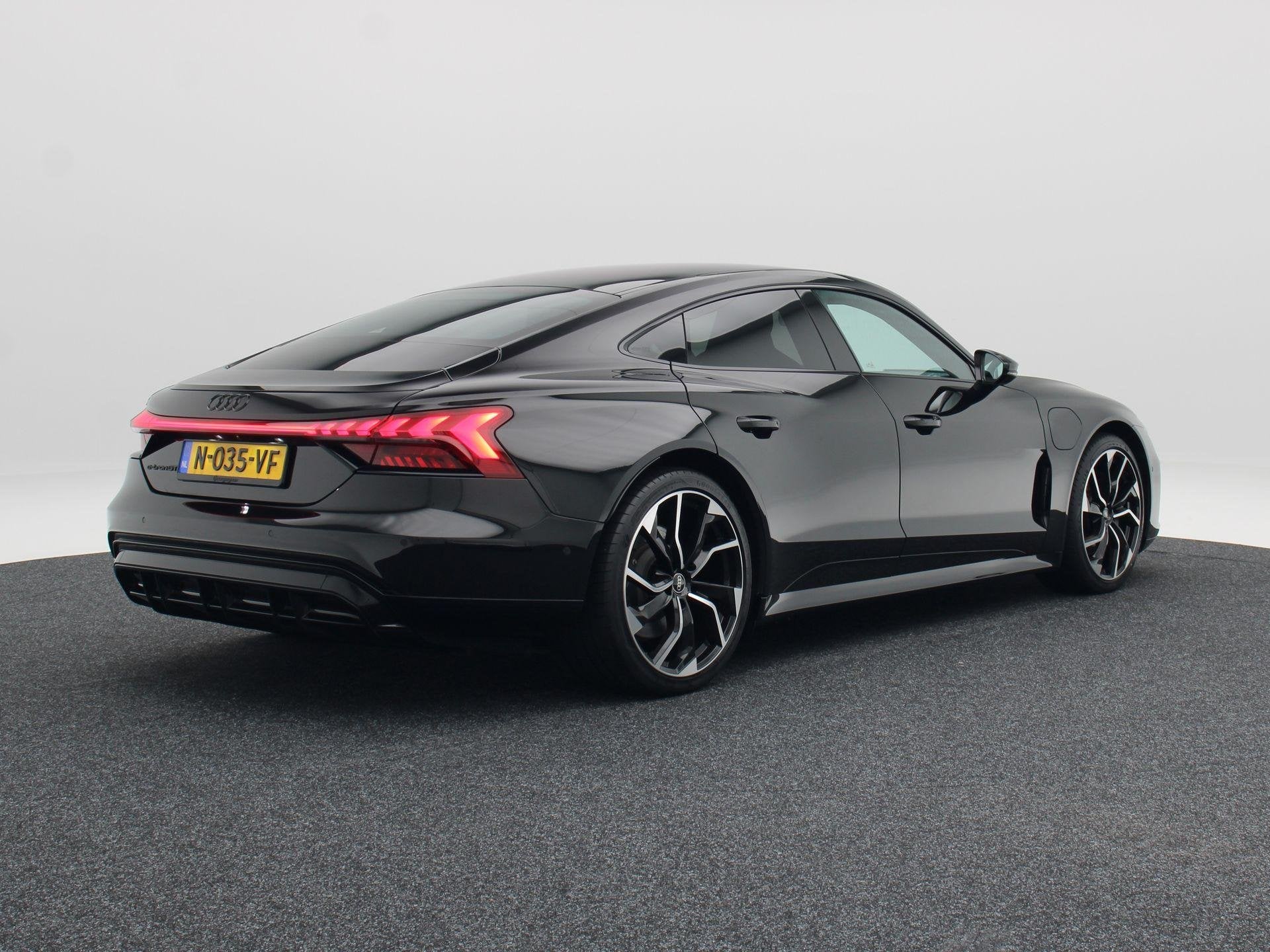 Audi e-tron GT edition ZERO Competition 93 kWh 476 Pk | 360, Auto's, Automaat, Dealer onderhouden, Verwarmde buitenspiegels, Zwart
