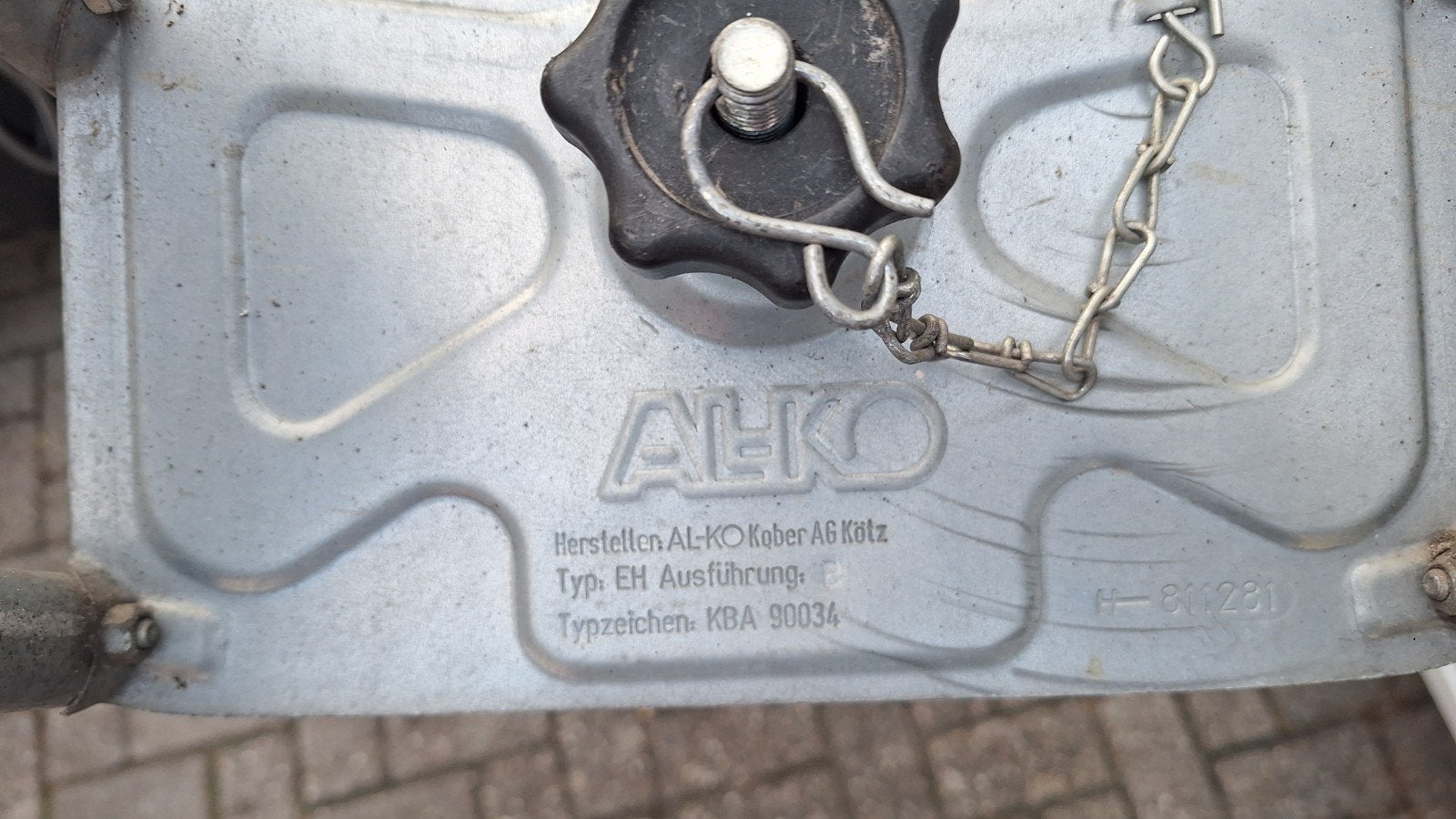 ALKO caravan reserveband houder, Ophalen, Gebruikt