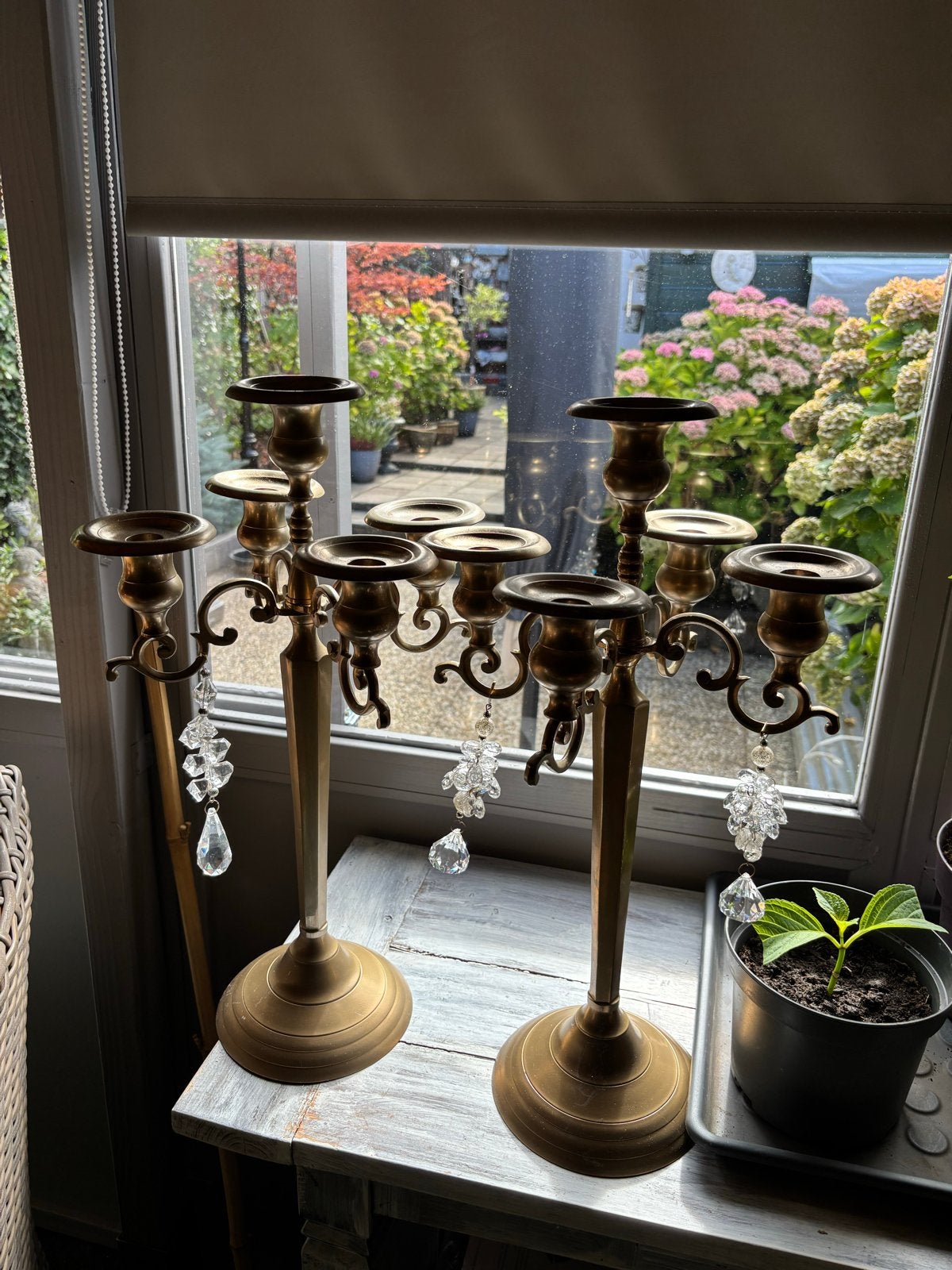 2 Grote Koperen Kandelaars met Kristallen Hangers, Antiek en Kunst, Antiek | Kandelaars, Ophalen, Koper of Brons