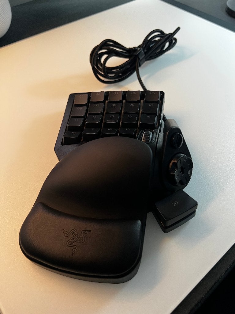 Razer Tartarus V2, Computers en Software, Ophalen, Ergonomisch, Zo goed als nieuw, Razer