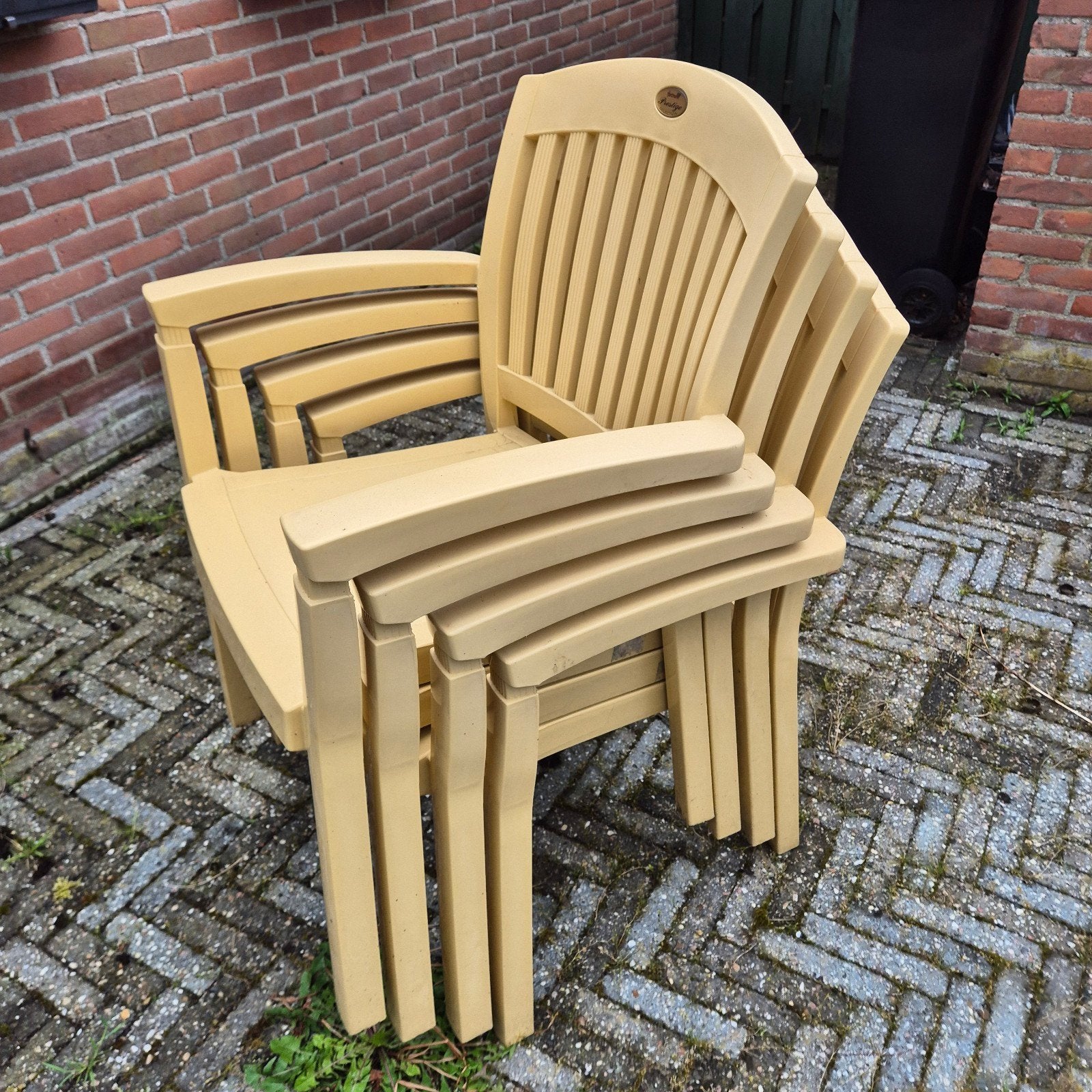 Hartman Prestige tuinset lichtgeel 4 stoelen, Tuin en Terras, Tuinsets en Loungesets, Gebruikt, Tuinset, Kunststof, 4 zitplaatsen