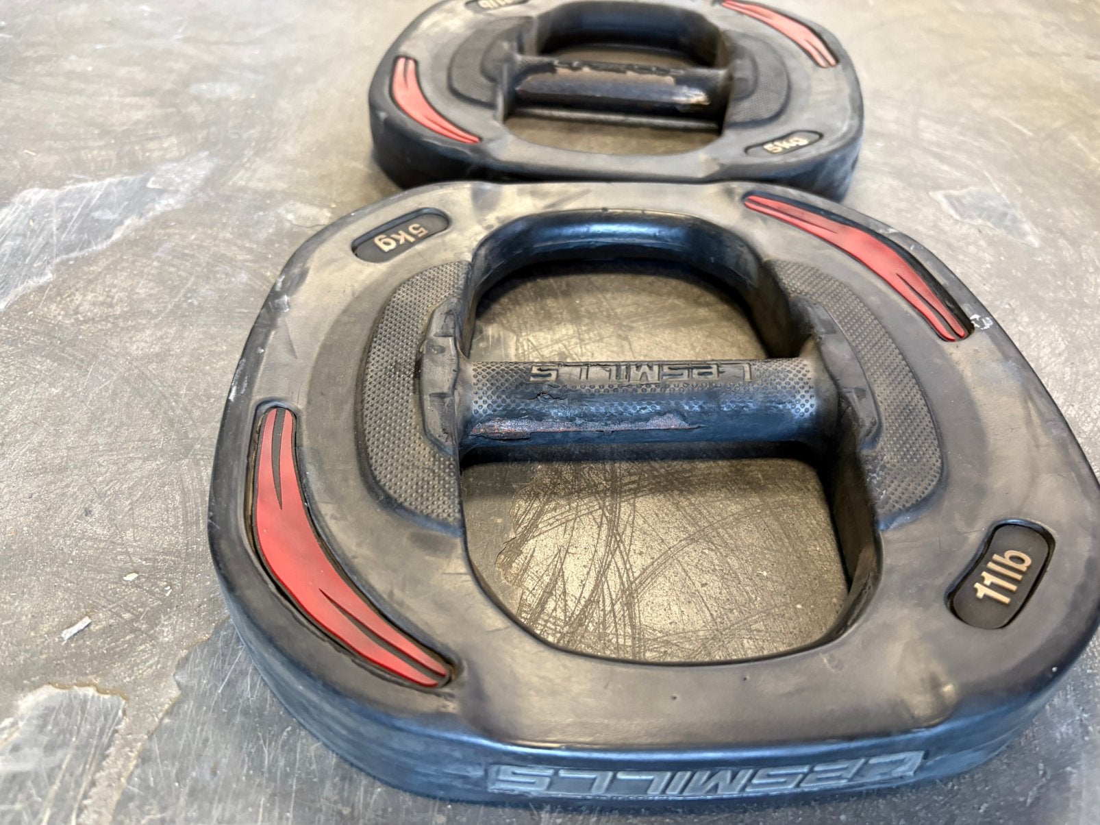 2 x 5 kg les mills smart bar schijven beschadigd, Gebruikt, 2 x 5 kg beschadigd, Ophalen of Verzenden, Les mills