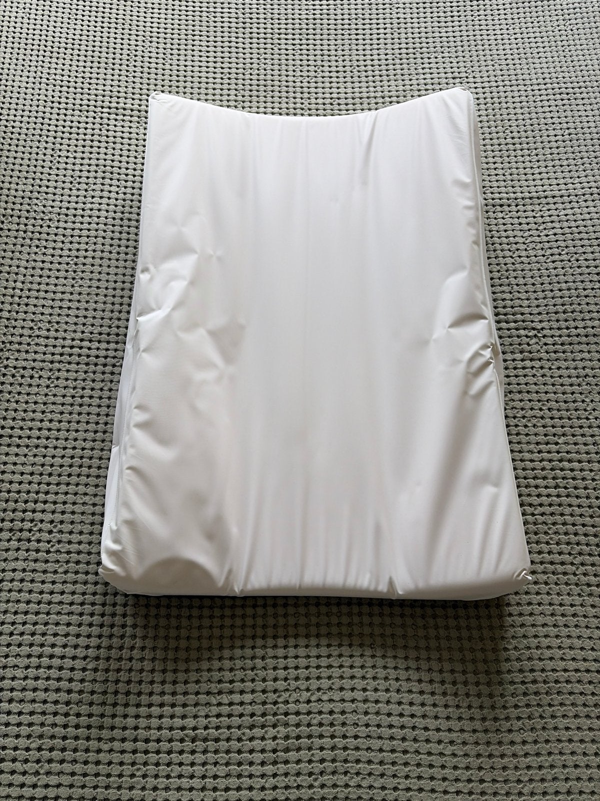 Aankleedkussen 67x45x9 cm, Ophalen of Verzenden, Zo goed als nieuw