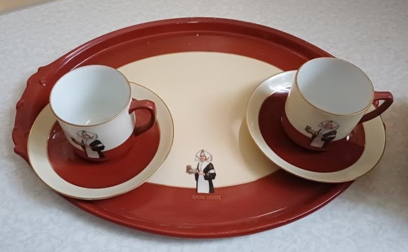 Foto 7 van Art-Deco droste servies twee kop en schotels,droste bordje