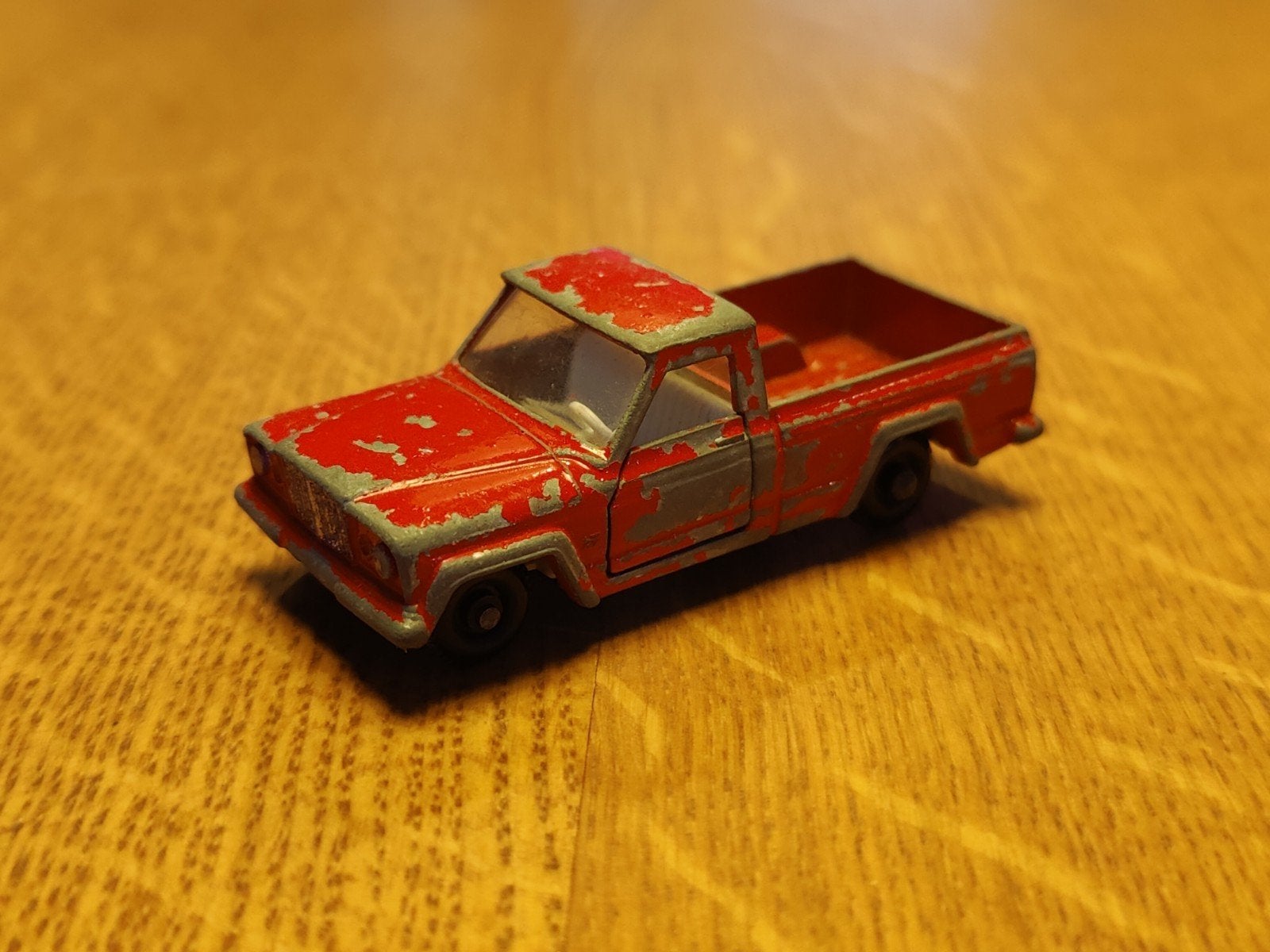Matchbox JEEP Gladiator ROOD, Ophalen of Verzenden, Zo goed als nieuw, Auto